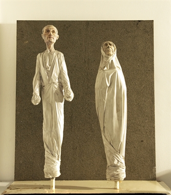 1975 Uomo e donna Gesso, stoffa cm. 100 x 50 x 100 